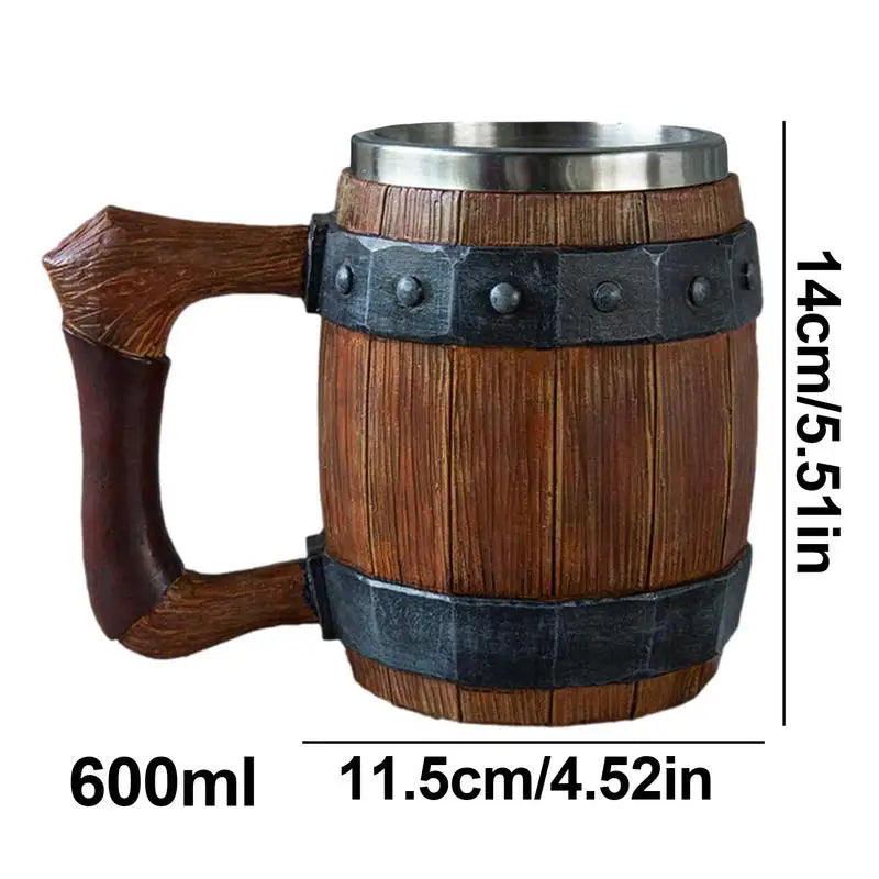 Wooden barrel-shaped mug with metal trim and dimensions displayed.